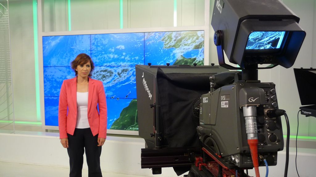 Victoria Palma en el estudio, preparada para intervenir en el espacio del tiempo