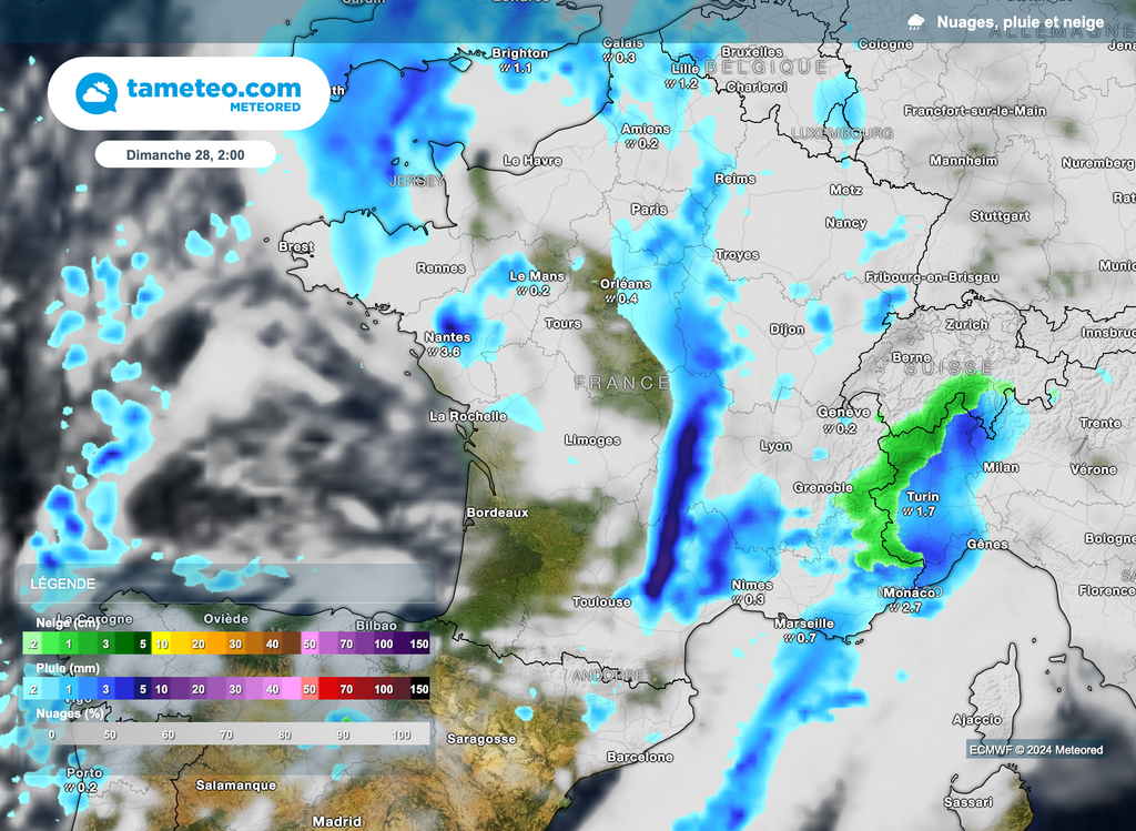 Nuit très instable sur la moitié Sud de la France, plus particulièrement vers le Massif central. Nuit très instable sur la moitié Sud de la France, plus particulièrement vers le Massif central.