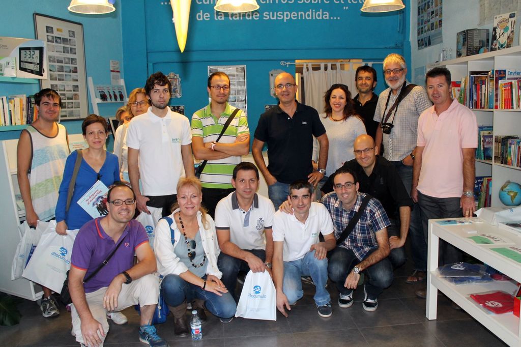 Figura 5Presentación del libro “No dispareu al meteoròleg” en la tienda Altocúmulo, en Valencia.