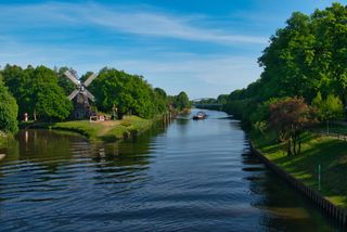 Erfrischendes Juwel: Diese historische Stadt in Niedersachsen liegt an drei Wasserstraßen