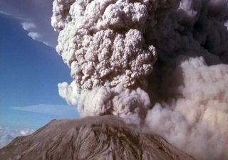 Las erupciones volcánicas provocan la formación de hielo en las nubes por procesos poco conocidos