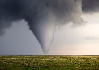 "Es braut sich was zusammen": Wetterforscher warnt vor dem &bdquo;Knall" nach der 42-Grad-Glut