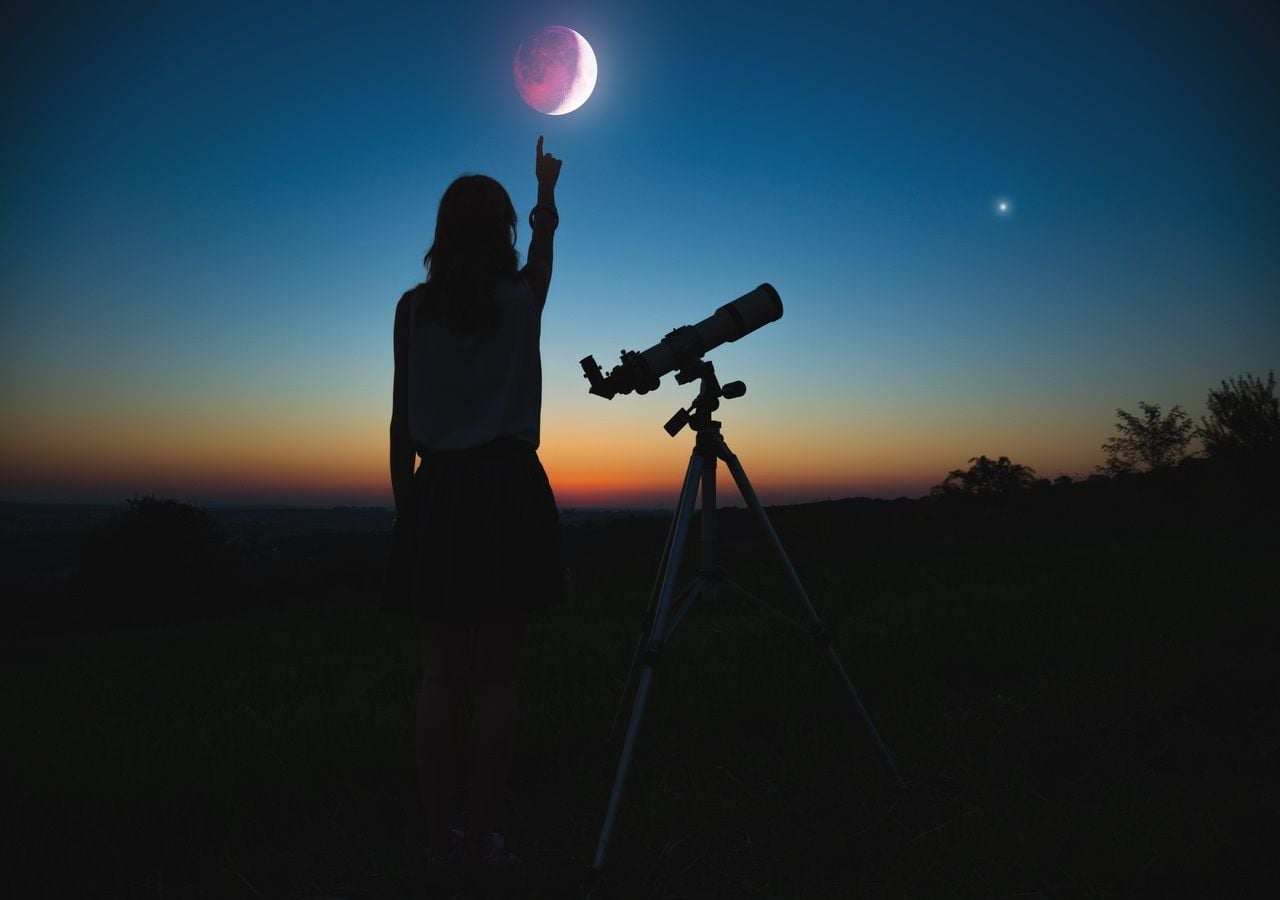 Los terremotos, con su capacidad para causar destrucción, han sido asociados a fenómenos meteorológicos y astronómicos.