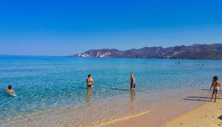 Unos investigadores de la UCA han logrado vigilar por sat&eacute;lite las bacterias que tienen tus playas favoritas