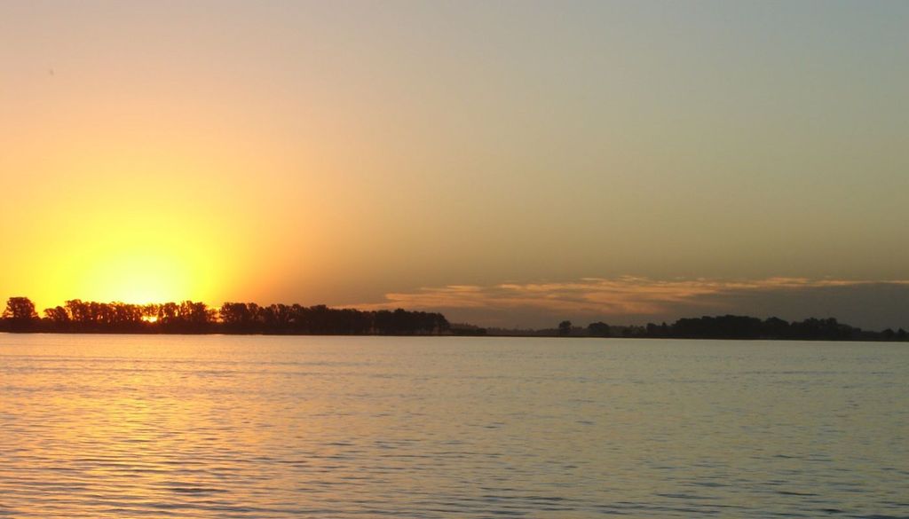 Escapada de fin de semana: la laguna bonaerense ideal para hacer kayak a solo 100 km de CABA.