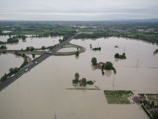 Esondano i fiumi in Emilia Romagna, il maltempo quando finirà?