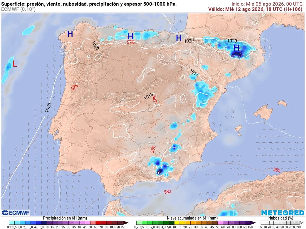 El modelo europeo señala la posibilidad de tormentas en el interior este y Pirineos durante la tarde del 12 de agosto. Tampoco se descarta la presencia de nubosidad y alguna precipitación en el extremo septentrional. Hay que insistir en que la incertidumbre es aún elevada.