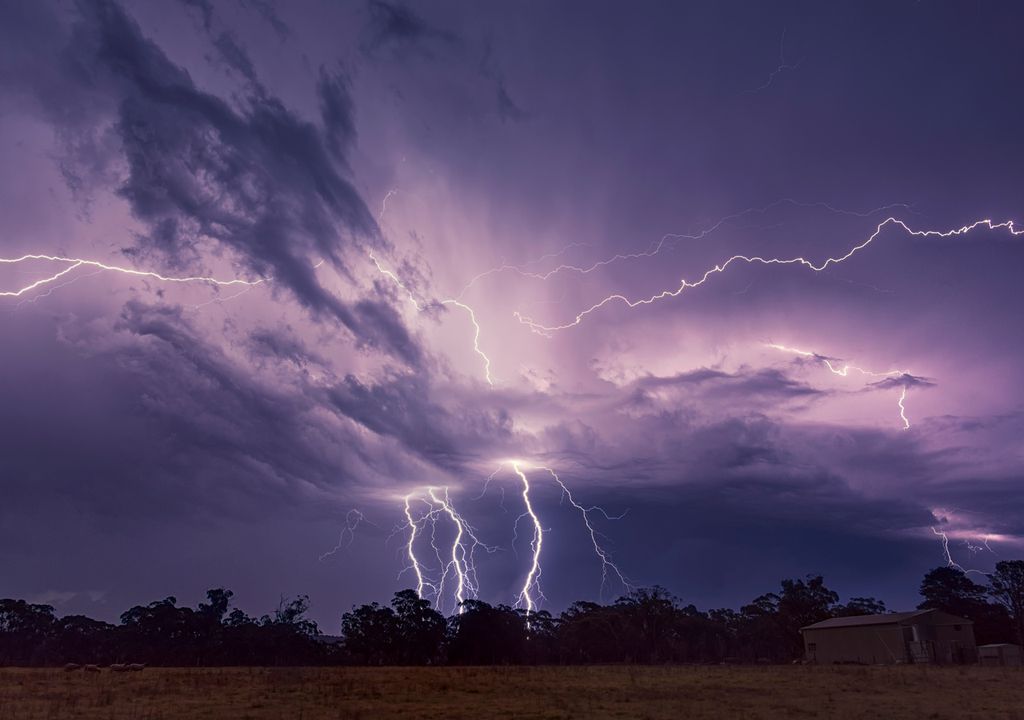 Las tormentas podrían ganar extensión e intensidad en España en agosto, según el modelo europeo.
