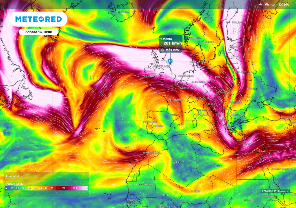 Mapa del viento previsto a unos 9000 m. El chorro polar, representado en color blanco y rosa, subirá de latitud y alcanzará velocidades superiores a los 200 km/h en las islas británicas.