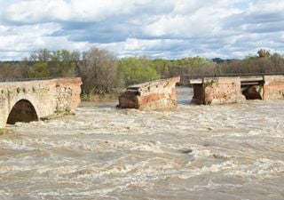 España se ha quedado con la lluvia de Europa: la AEMET dice que en marzo ha llovido 3,5 veces más de lo normal 