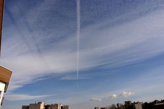 Espectáculo nuboso con vientos del Norte, ayer y hoy en Madrid, Enero 2003