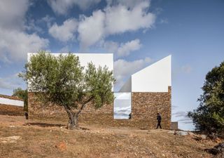 Esta casa mortuária portuguesa tornou-se estrela internacional