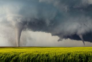 Esta es la imagen del primer tornado detectado por radar en Estados Unidos. ¿Logras verlo?