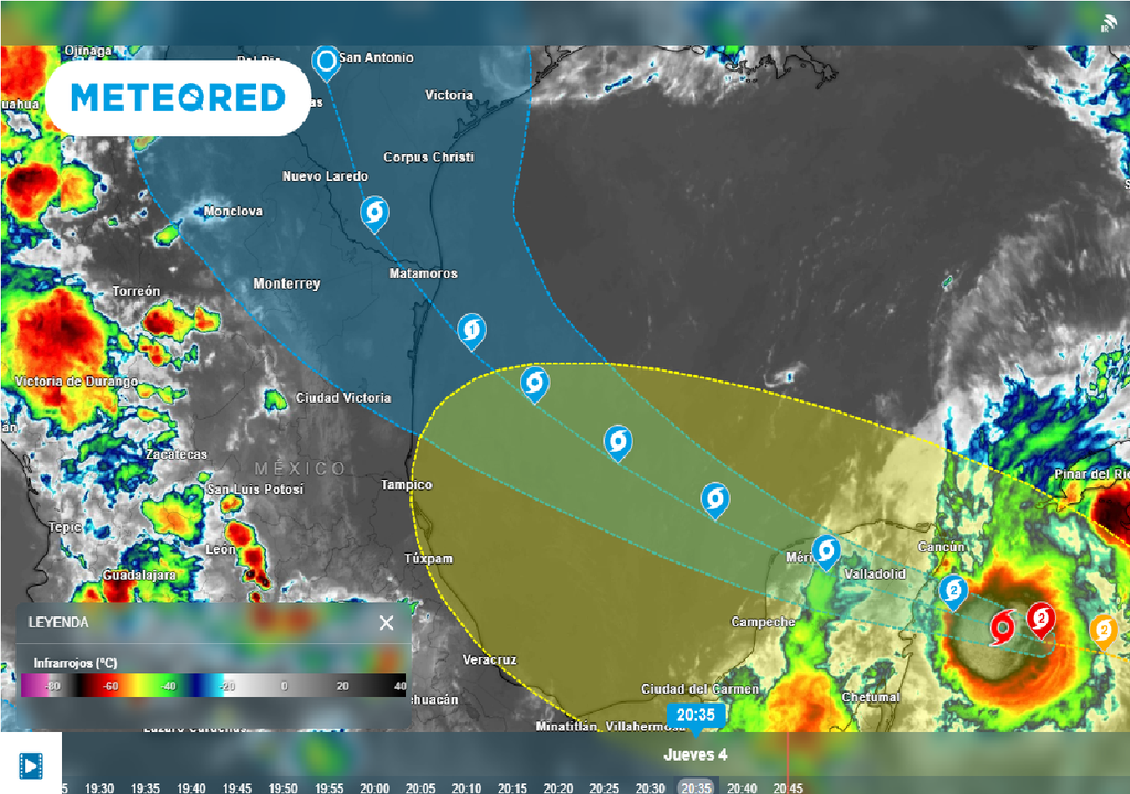 Imágen de satélite infrarroja y trayectoria de Beryl