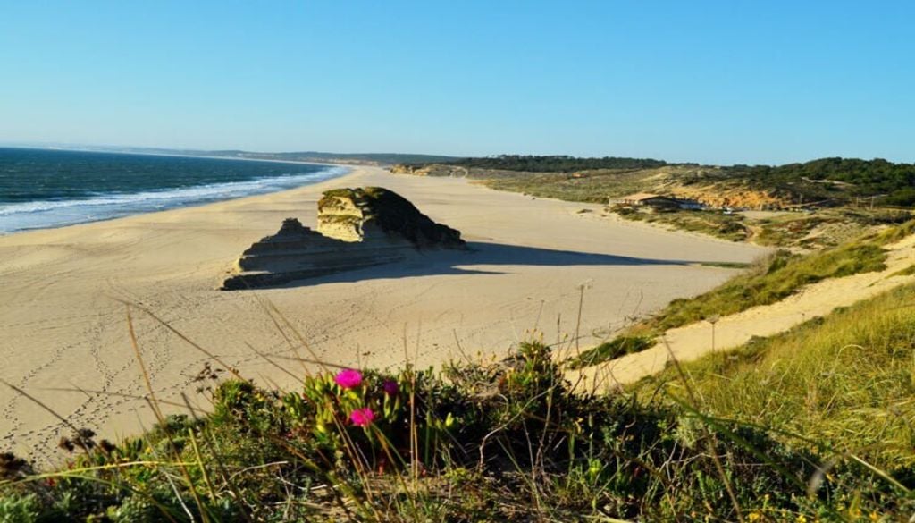 "Estas certificações reforçam a reputação de Sesimbra como um destino balnear de excelência." Foto: CM Sesimbra