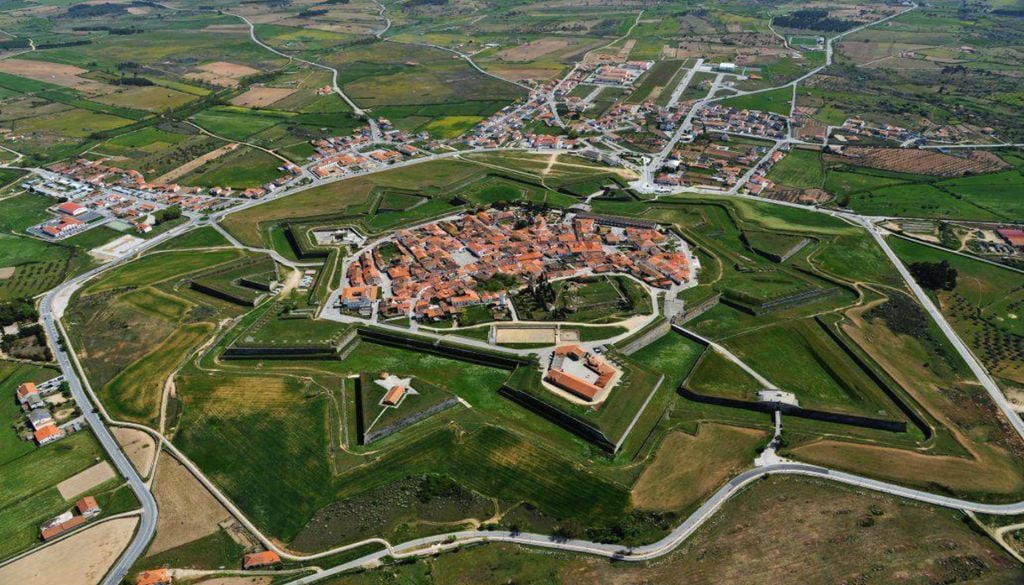 Almeida Tem uma fortaleza em forma de estrela e está entre as vilas mais bonitas de Portugal. Foto: CM Almeida