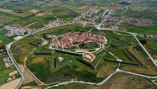 Esta vila &eacute; uma das mais bonitas de Portugal, mas poucos a conhecem