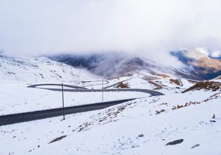 Estância alpina de esqui adia a abertura em uma semana: há excesso de neve!