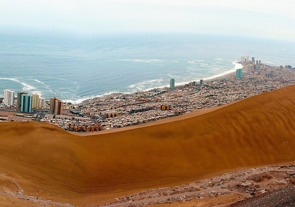 Iquique, una de los ciudades indicadas por chatgpt como las mejores de Chile.