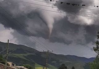 Estas son las imágenes del tornado que se formó este mediodía en Tucumán