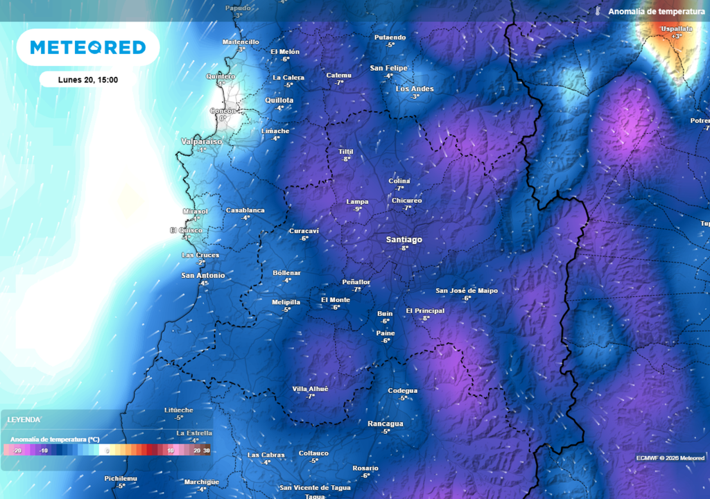 Todo indica que este lunes tendremos una caída térmica importante, con una anomalía negativa de hasta 8 grados. Por ejemplo, en Santiago centro la máxima estaría en torno a 14 grados.