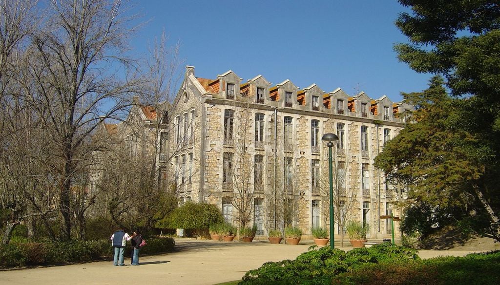 Parque D. Carlos I Tem um lago, um museu e mais de 200 anos de história. Foto: Wikimedia // Portuguese_eyes