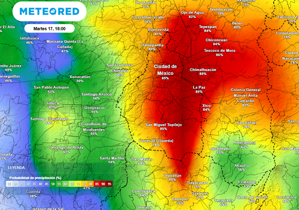 Si escuchas un trueno, no te quedes a la intemperie ni te coloques debajo de árboles, refúgiate en un edificio o en tu casa.