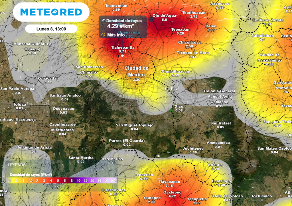 tormentas Uno de los fenómenos más peligrosos asociados a las tormentas son las descargas eléctricas. Nuna te coloques debajo de árboles durante una tormenta, busca refugio de inmediato en una edificación.