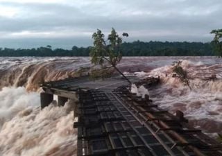 Estos son los videos más impactantes de la crecida del agua en las Cataratas de Iguazú 