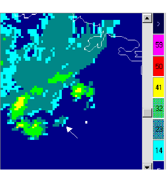 Fig. 4: Mapa de reflectividades, correspondiente a la observación de las 19:24 GMT. La zaeta indica el eco de la granizada y el cuadro blanco pequeño el lugar donde se produjo ésta. A la derecha del cuadro aparece la escala de intensidades de la señal dada en dBZ.