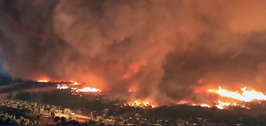 Foto 1: incendio de Carr que devastó la región que rodea a Redding, California
