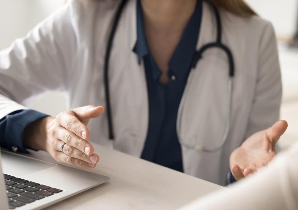 El estudio sostiene que muchos médicos llegan muy rápido a diagnosticar enfermedades autoinmunes como psicosomáticas.