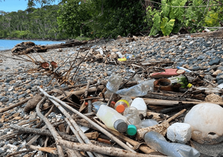 Estudio revela el origen de los plásticos en las costas de diez países de América Latina