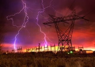 Estudio revela que proteger solo el 1 % de la red eléctrica podría reducir los apagones masivos durante las tormentas