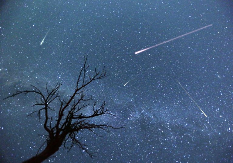 Eta acuáridas lluvias de estrellas meteoros cometa halley Eta acuáridas lluvias de estrellas meteoros cometa halley