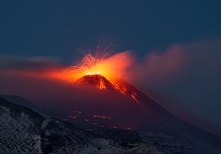 Etna, carrera contrarreloj para detener la lava: la erupción de 1992