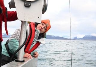 Eva Lopes mergulha no Ártico para estudar como a vida marinha se adapta às mudanças do clima