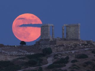 Eventos astronómicos de junio que no te puedes perder: Luna de Fresa y Solsticio