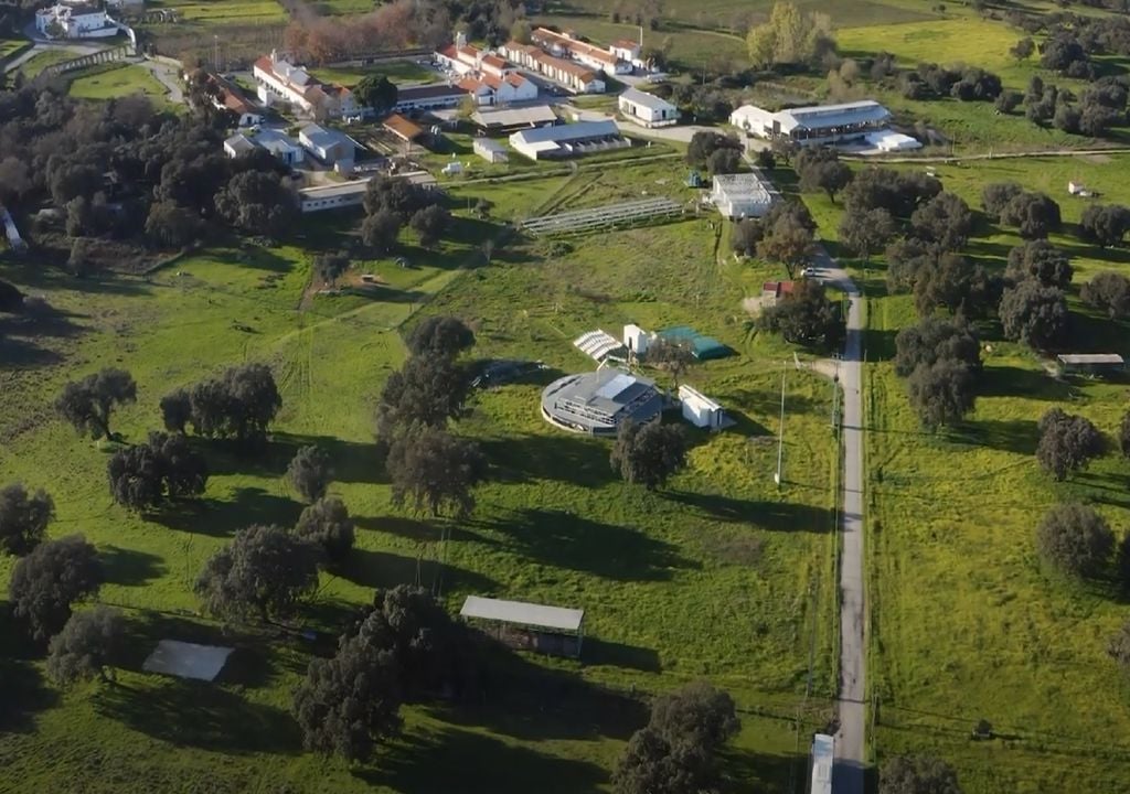 instalações da INIESC, na Universidade de Évora instalações da INIESC, na Universidade de Évora