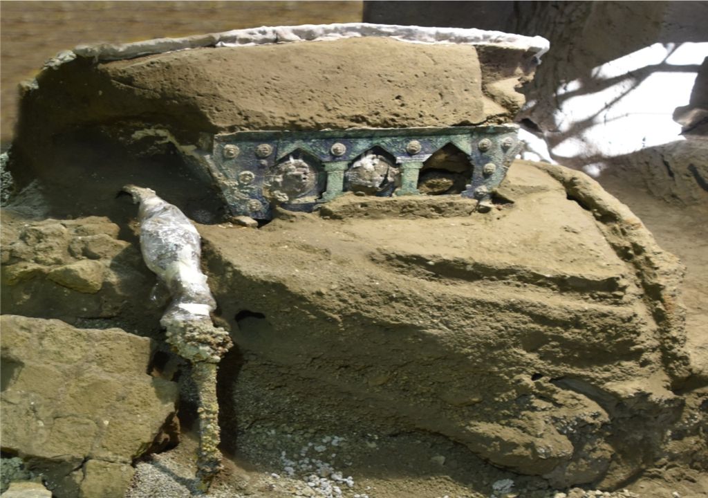 Carro Pompeya Vesubio pilentum