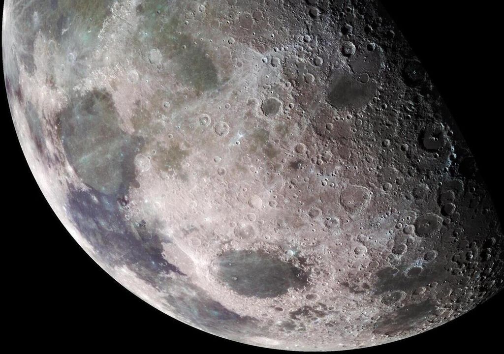 Auch der Mond verfügt über eine hauchdünne Gashülle, die sogenannte Exosphäre.