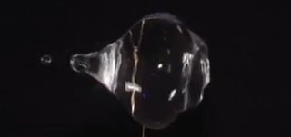 Experimentos de agua a gravedad cero