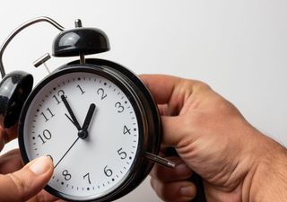 Experte klärt auf: Schlafdiebstahl oder Segen? Die Wahrheit über die Zeitumstellung: Sie kann sogar tödlich sein!