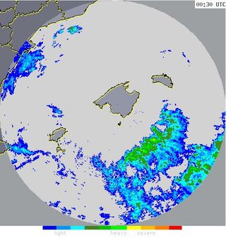 Extrañas “lluvias” rodean a las Islas Baleares (18 mayo 2012)