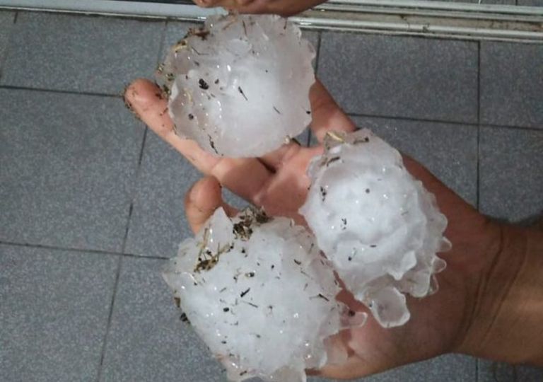 Granizada catastrófica en Argentina: graves daños y un muerto. Los vídeos Granizada catastrófica en Argentina: graves daños y un muerto. Los vídeos