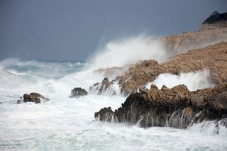 Extrem! November-Hitze auf dem Balkan, neue Unwetter am Mittelmeer