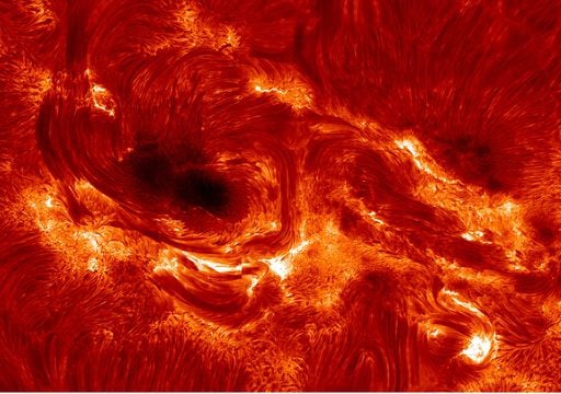 Extreme Sonnenaktivität: Seltene Aufnahmen zweier Solar Flares gelungen