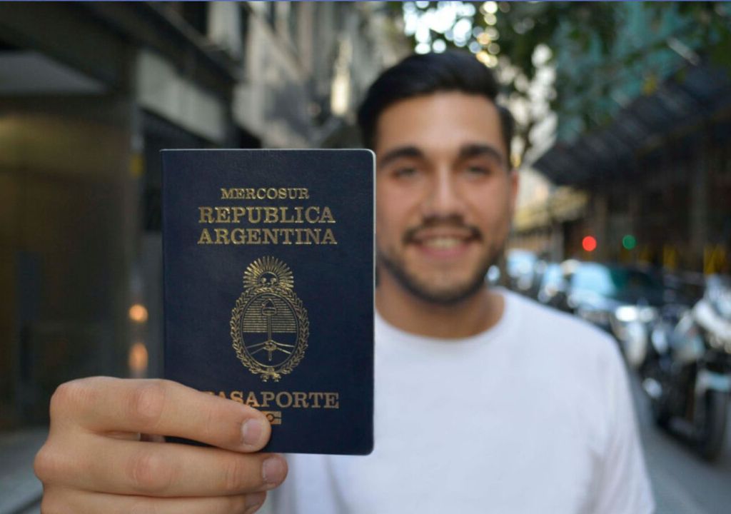 Fallas en pasaportes argentinos: guía para saber si tu documento es uno de los afectados