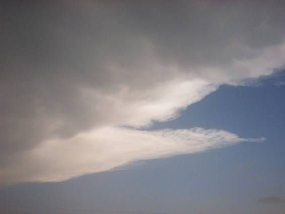 Familia De Tormentas Sobre Guadarrama, El 26 De Junio De 2002