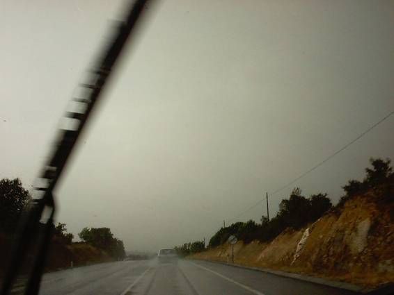 Familia De Tormentas Sobre Guadarrama, El 26 De Junio De 2002